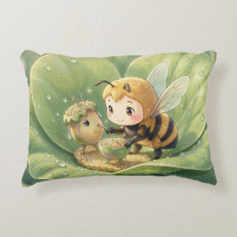 Almofada Decorativa Goldene Hummel im Blütentanz.3