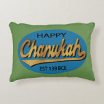 Almofada Decorativa Hanukkah Blue/Green Travesseiro "Chanukah Retro BC<br><div class="desc">Hanukkah Blue/Green Travesseiro "Chanukah Retro BCE" Dois travesseiros laterais que vêm em três opções de tecido (o preço vai mudar dependendo da escolha do tecido). A cor de fundo, Verde, pode ser substituída escolhendo sua cor favorita na parte traseira e na frente do travesseiro. Personalize no verso excluindo "O Steinbergs~...</div>