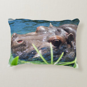Almofada Decorativa Hipopótamo com fome