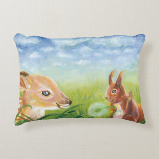 Almofada Decorativa Ilustração de Primavera de Fawn e Esquilo