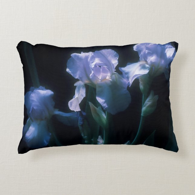 Almofada Decorativa Iris Flowers at Twilight Beach Towel (Frente)
