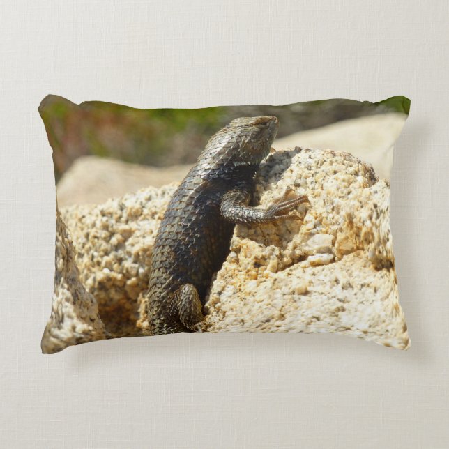 Almofada Decorativa Lagarto Espinhoso de Dorso Amarelo em Joshua Tree (Frente)