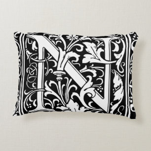 Almofada Decorativa Letra N Monograma Medieval Art Nouveau