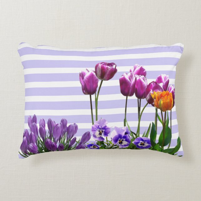 Almofada Decorativa Listras Pastéis com Flores de Tulipa (Frente)
