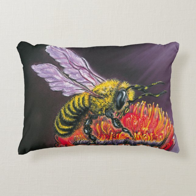Almofada Decorativa Lord of Honey (Frente)