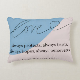 Almofada Decorativa Love Bíblia Verse