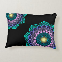 Almofada Decorativa Mandala Colorido em Fundo Preto
