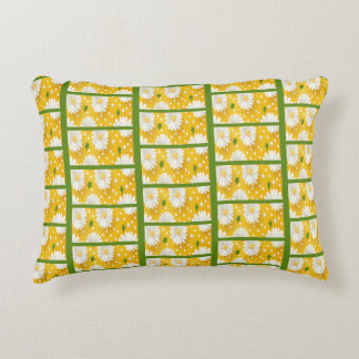 Almofada Decorativa Margaridas Brancas Ensolaradas e Pontos