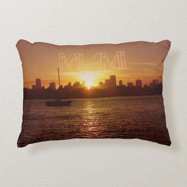 Almofada Decorativa Miami Skyline no Sunset (Frente)