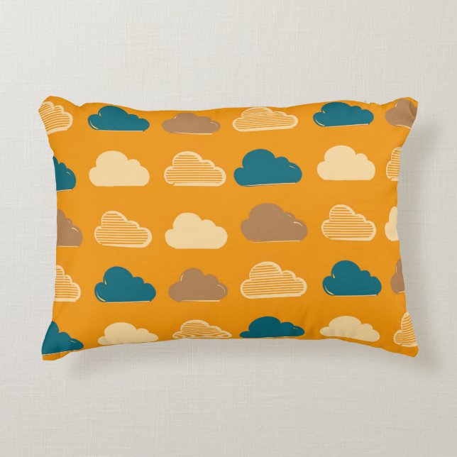 Almofada Decorativa Minimal Clouds Pattern – Orange Sky Vibes (Frente)