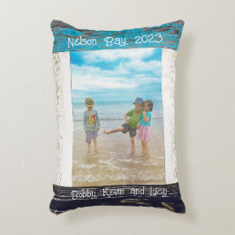 Almofada Decorativa Moldura de Foto em Madeira com Texto Azul Rústico 