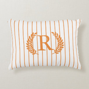 Almofada Decorativa Monograma Pinstripes com Laurel Wreath laranja
