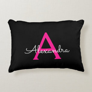 Almofada Decorativa Nome do Monograma Giratório de Script Preto Rosa