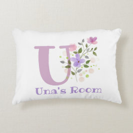 Almofada Decorativa Nome e inicial em um Design Floral. Bonito