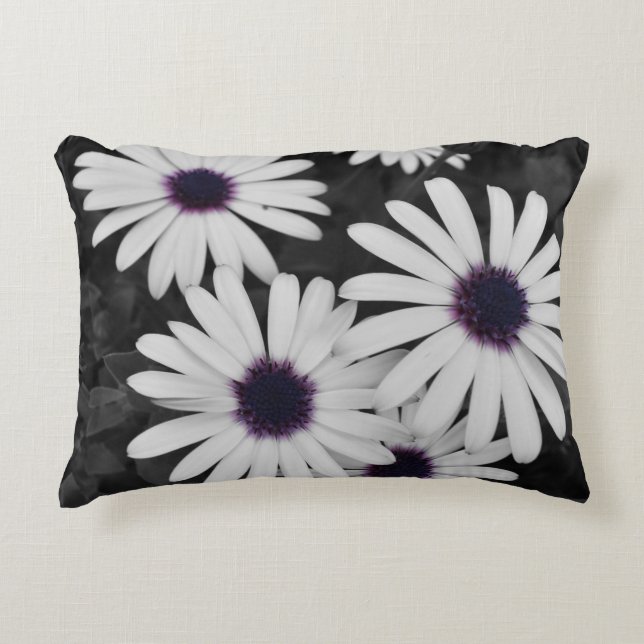 Almofada Decorativa O Sutil Contraste da Natureza (Frente)