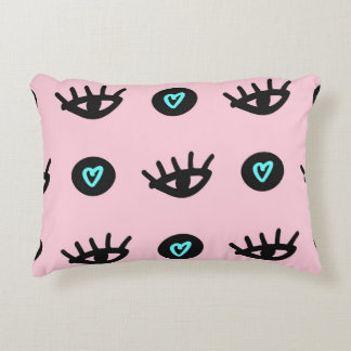 Almofada Decorativa Olhos Corações Sem Olhos.