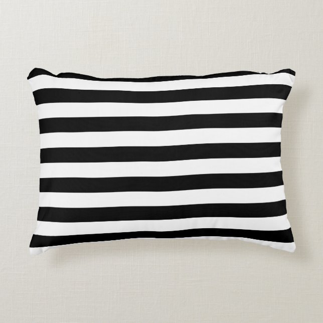Almofada Decorativa Padrão de Listra Clássica Branco e Preto (Frente)