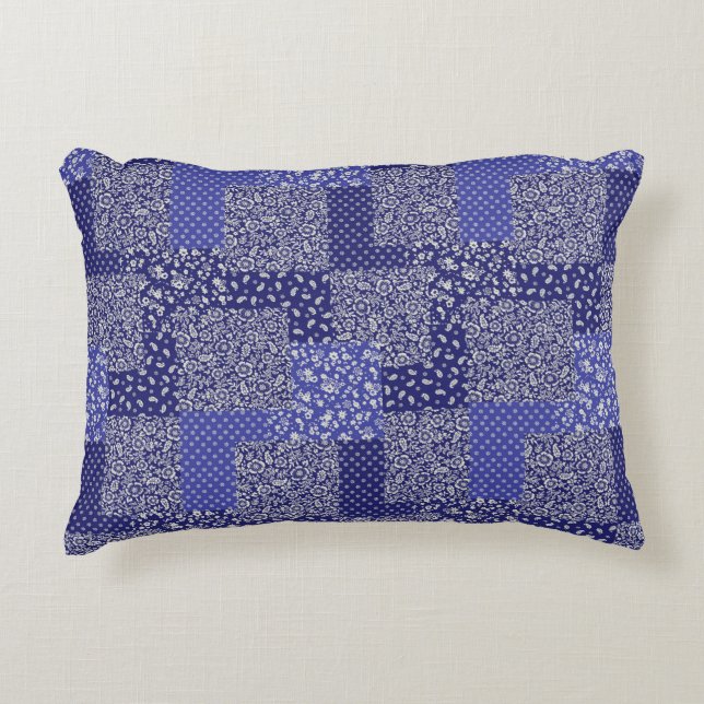 Almofada Decorativa Padrão de patch Shades Chintz de Bolinhas Azul (Frente)