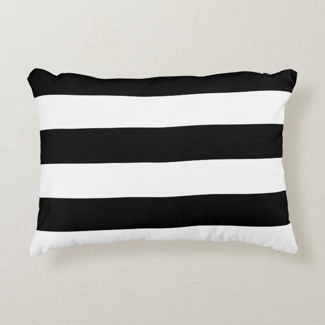 Almofada Decorativa Padrão Decorativo de Stripes Negras e Brancas com  (Frente)