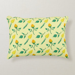 Almofada Decorativa Padrão floral com rosa amarela e flores tulipas