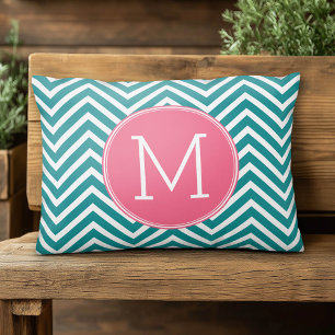 Almofada Decorativa Padrão Girly Chevron com Monograma - Teal Rosa