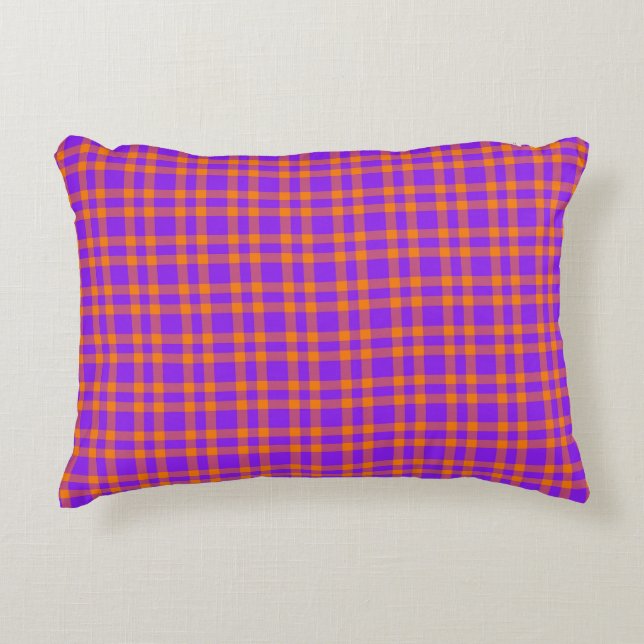Almofada Decorativa Padrão Xadrez Laranja Roxo (Frente)