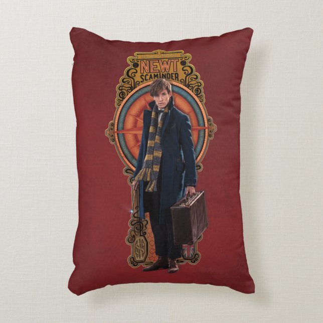 Almofada Decorativa Painel NEWT SCAMANDER™ Art Nouveau em pé (Frente(Vertical))