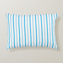 Almofada Decorativa Pastel Blue e White Strike NAME na parte traseira