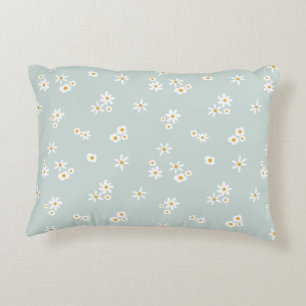 Almofada Decorativa Pequenas Flores Brancas em azul - padrão perfeito.