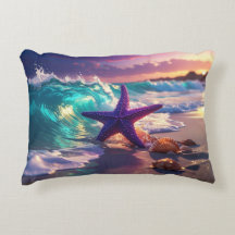 Praia oceânica com estrelas-do-mar violetas