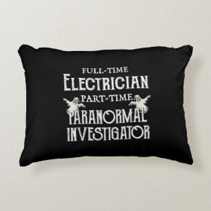 Almofada Decorativa Presente Paranormal em Tempo Paranormal Profission
