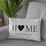 Almofada Decorativa Presente Personalizado da Família Doméstica Mínima<br><div class="desc">Bem-vindos à nossa coleção da Família Mínima Moderna em Zazzle - o destino perfeito para presentes personalizados que elevam a sua casa e celebram laços familiares. Nossa seleção cuidadosamente organizada de produtos combina perfeitamente o design contemporâneo com o calor da família, criando um toque único e na moda para seus...</div>