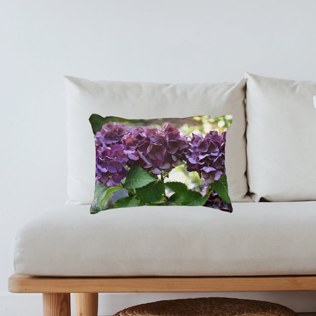 Almofada Decorativa Red Violet Hydrangea Blooms Floral (In Situ Sofa)