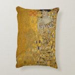 Almofada Decorativa Retrato de Adele Bloch-Bauer I por Gustav Klimt<br><div class="desc">O retrato de Adele Bloch-Bauer I (1903-1907), de Gustav Klimt, é uma pintura de retrato de arte vitoriana do simbolismo vitoriano. Retrato de Adele Bloch-Bauer Eu também é conhecido como A Dama em Dourado ou a Mulher em Dourado. O retrato mostra Adele Bloch-Bauer sentada em uma cadeira de ouro em...</div>