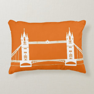 Almofada Decorativa Silhueta da Ponte de Londres Branca e Laranja