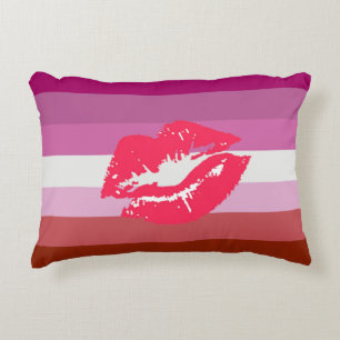 Almofada Decorativa Sinalizador do Orgulho Lésbico Lipstick
