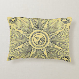 Almofada Decorativa Sol venenoso e estrelas céu medieval celeste draw