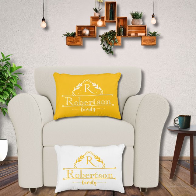 Almofada Decorativa Split Monogram Family Name Yellow Orange Frame (Criador carregado)