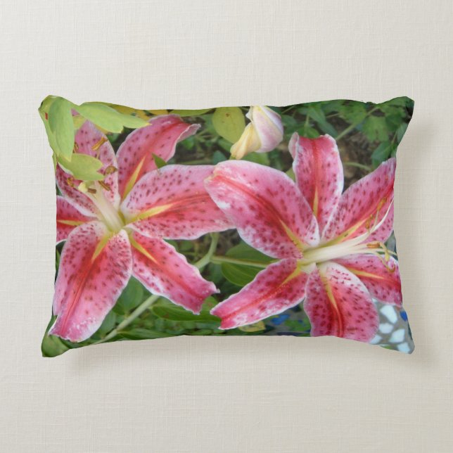 Almofada Decorativa Stargazer Lily Garden Floral (Frente)