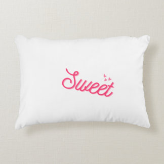 Almofada Decorativa “Sweet Serenity: White Decorative Pillow”