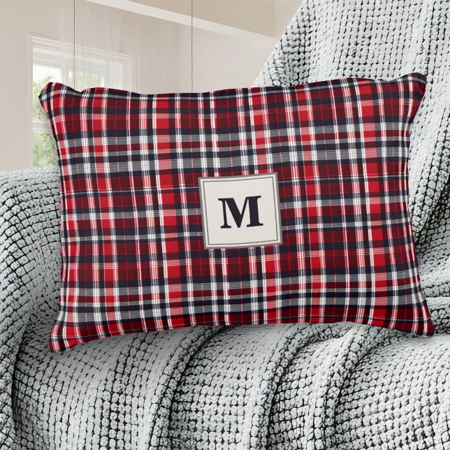 Almofada Decorativa Tartan Pattern Red Xadrez Monograma (A stylish monogrammed pillow, with tartan plaid pattern in red, gray and white)
