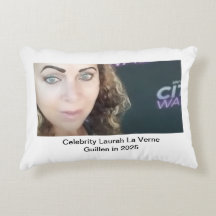 #TOPCELEBRIDADE #LAURAHLAVERNEGUILLEN 2025