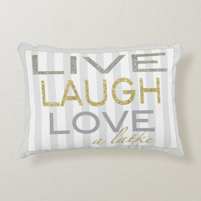 Almofada Decorativa Travesseiro de Chanucá "Live Ria Love a Latke" (Frente)