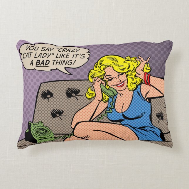 Almofada Decorativa travesseiro decorativo "Senhora de Gato Louca" (Frente)