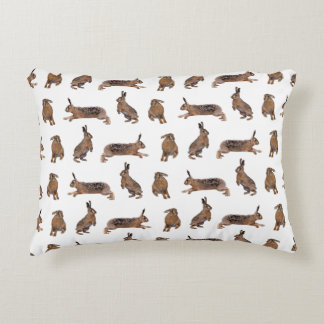 Almofada Decorativa Travesseiro Hare Frenzy (escolha a cor)
