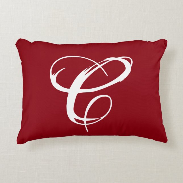 Almofada Decorativa Travesseiro vermelho "C" com Cinza traseira (Frente)