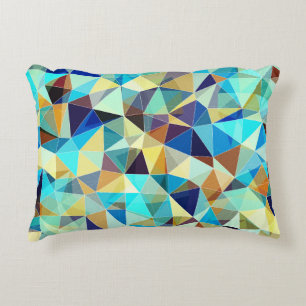 Almofada Decorativa Triângulos Geométricos: Padrão Colorido de Abstrat