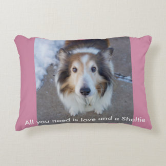 Almofada Decorativa Tudo que você precisa é amor e um Sheltie