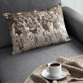 Almofada Decorativa Um retrato íntimo do 1920 Tour de France