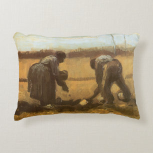 Almofada Decorativa Vincent van Gogh - Camponeses Plantando Batatas